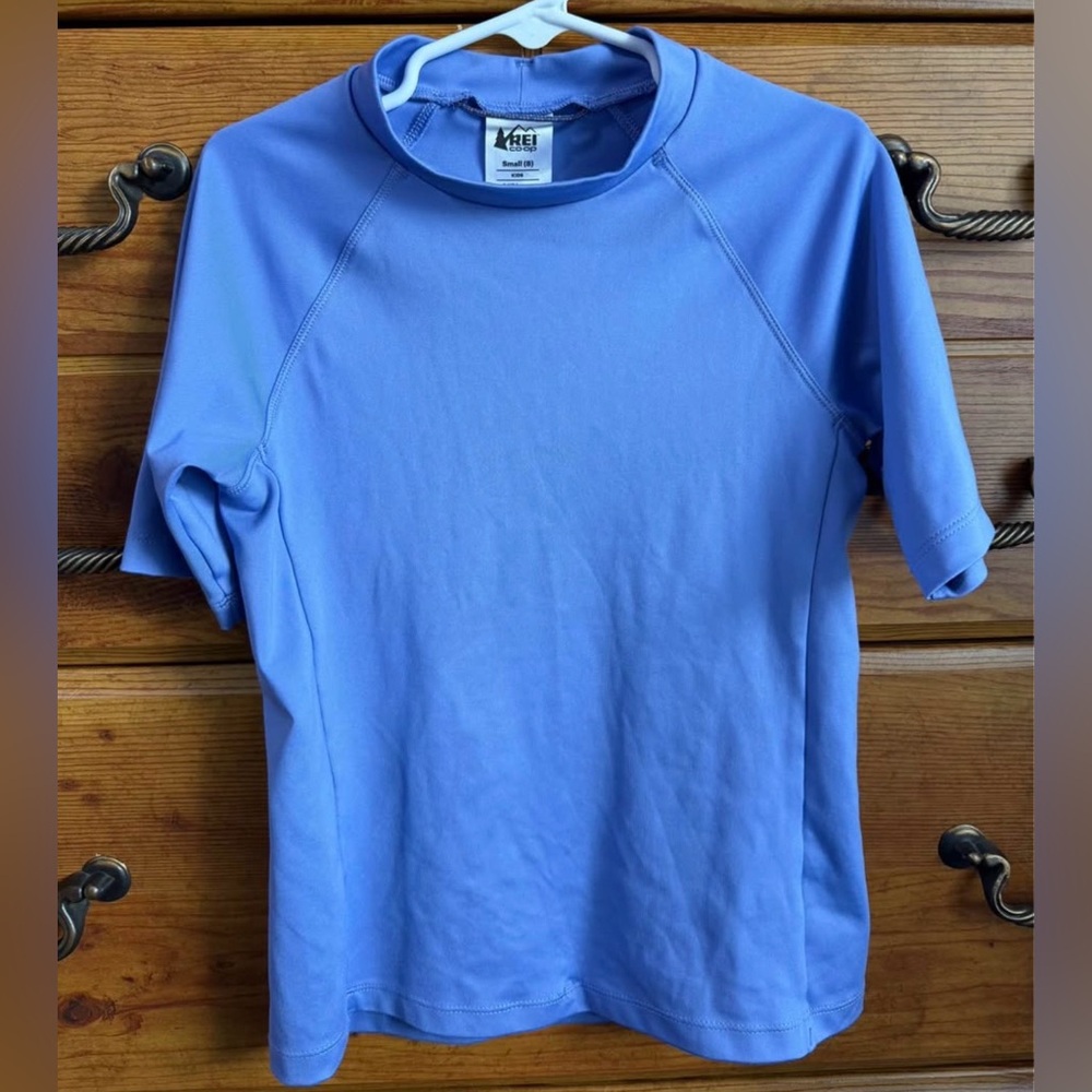 REI Kids Lavender Short Sleeve Rash Guard Size 8